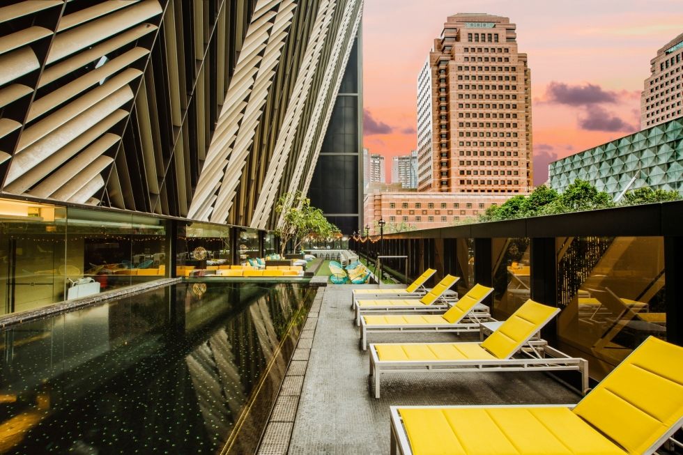 酒吧金丝雀——新加坡君樂酒店