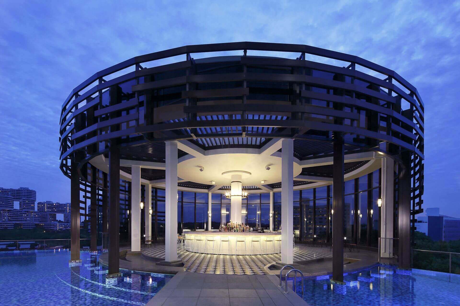 Best Rooftop Bars Singapore Aqua Luna Park Hotel Alexandra