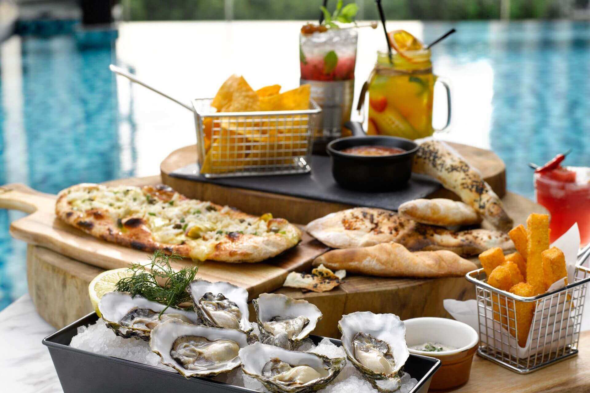 Best Rooftop Bars Singapore Aqua Luna Park Hotel Alexandra